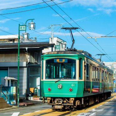 Trainspotting Kamakura: Cafes And Restaurants To Watch The Iconic Enoden Train 