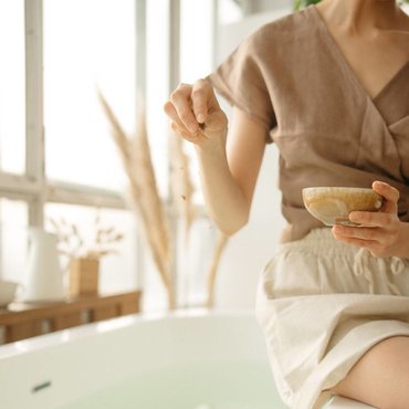 Japanese Bath Salts: Benefits, Where To Buy & More