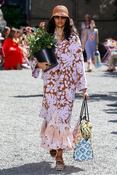 interior design fashion trends 2020 kate spade kate spade spring 2020 runway prints