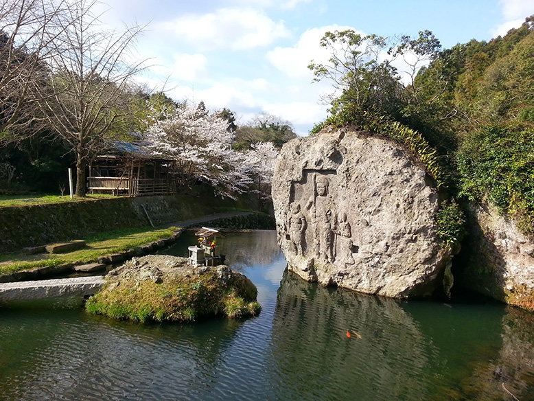 Discover Kawanaka Fudo in Kunisaki and more through walking tours in Japan