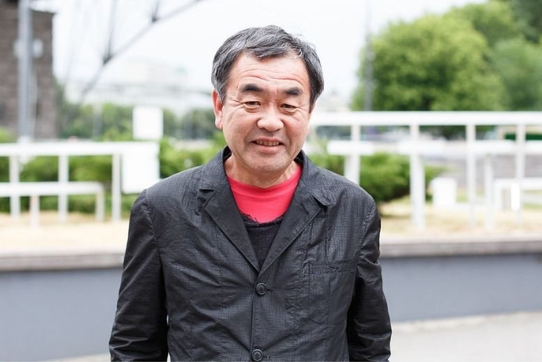 A photo of architect Kengo Kuma