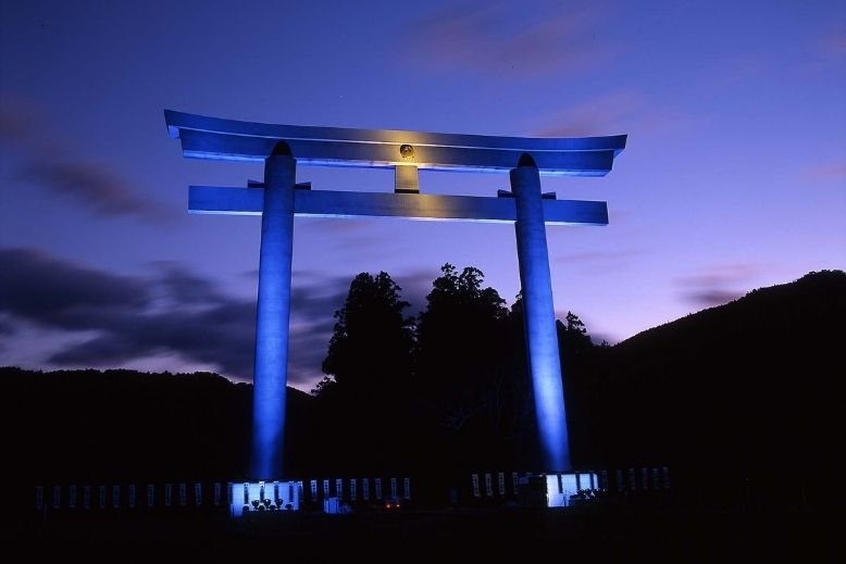 The tallest Torii shrine is in Kumano Kodo