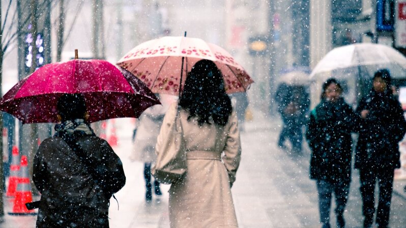 Crowd walking in the snow